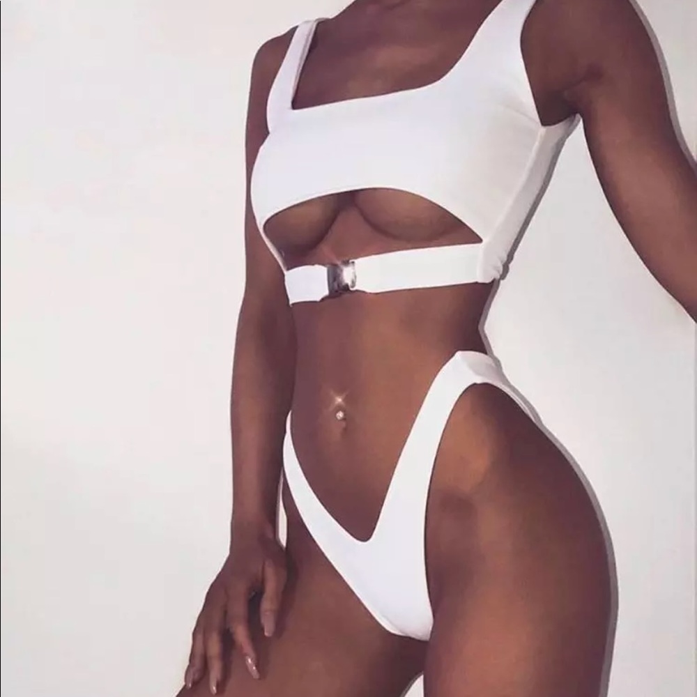 🔴Bikini / 2 Piece Swim Suit White Bathing Suit